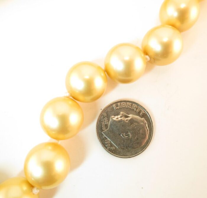 1940s south seas glass pearl necklace 1354