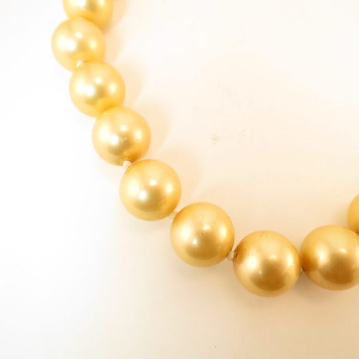 1940s south seas glass pearl necklace 6010