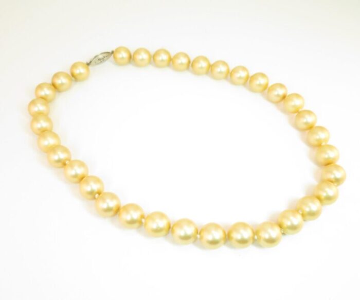 1940s south seas glass pearl necklace 8007