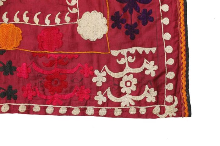 1940s uzbek embroidered suzani panel 1719