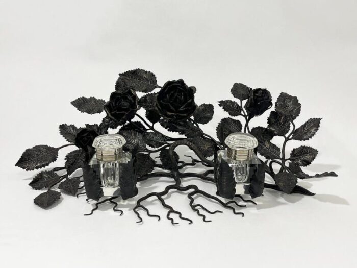 M1477 wrought iron inkwell with roses 2 master