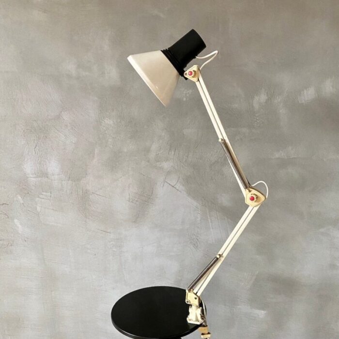 adjustable table lamp 2