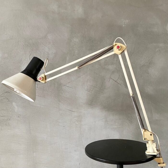 adjustable table lamp 6