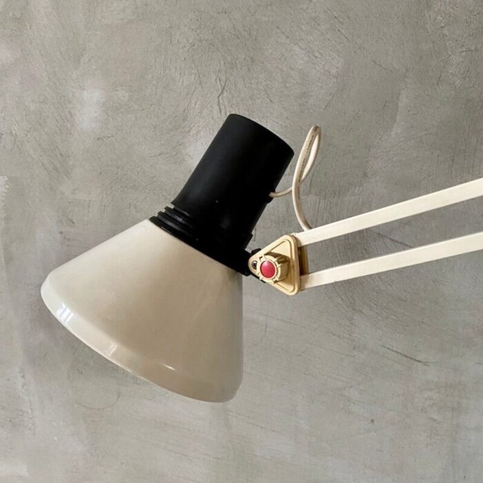 adjustable table lamp 7