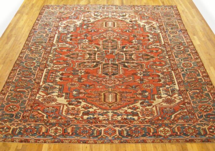 antique persian decorative oriental heriz serapi rug in room size 6841