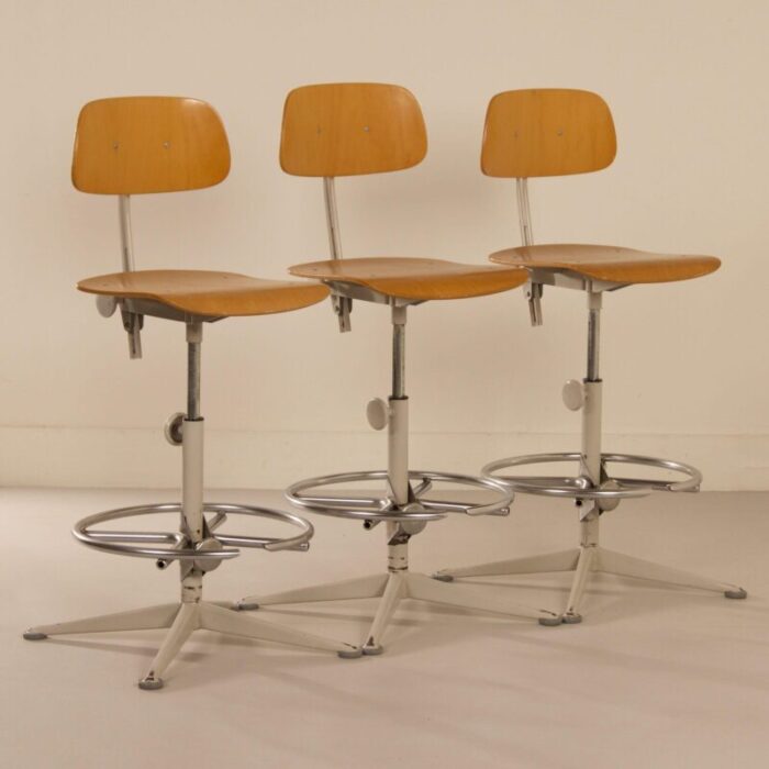 architect chairs by friso kramer for ahrend de cirkel 1960s set of 3 0089