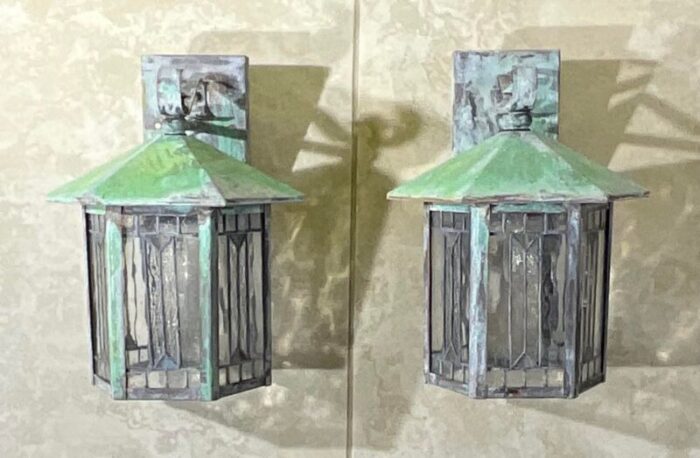 arts and crafts wall lantern sconces with art glass shade 5922