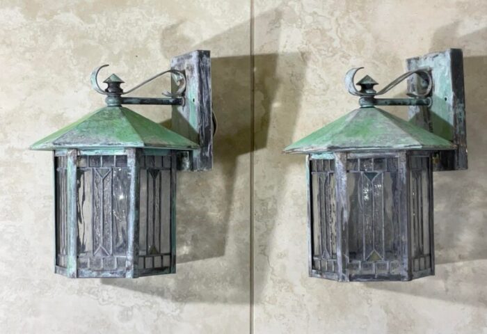 arts and crafts wall lantern sconces with art glass shade 5931