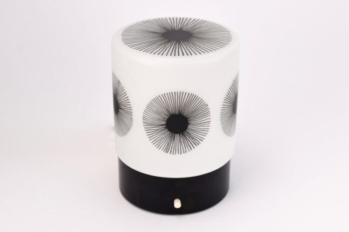 atomic table lamp from erco 10