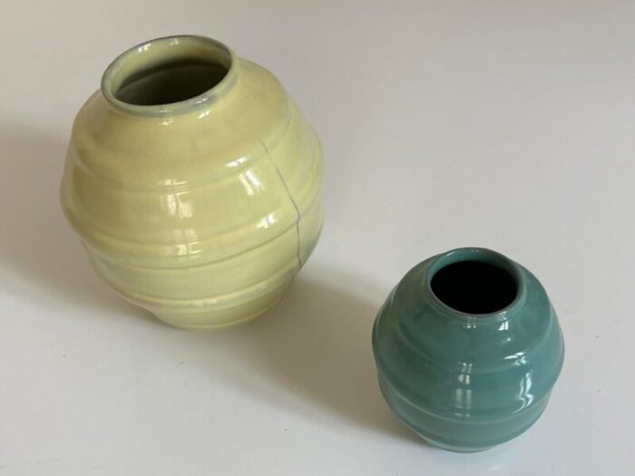 beehive vase by kurt ekholm for arabia set of 2 0042