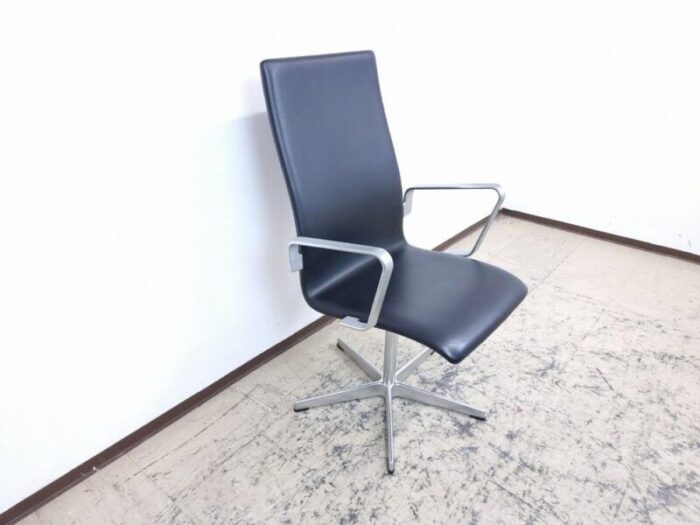 black oxford leather chair by arne jacobsen for fritz hansen 2888