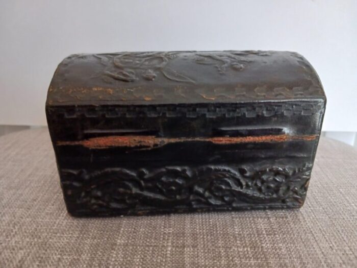 cherub and angel italy antique black leather dometop box 1138