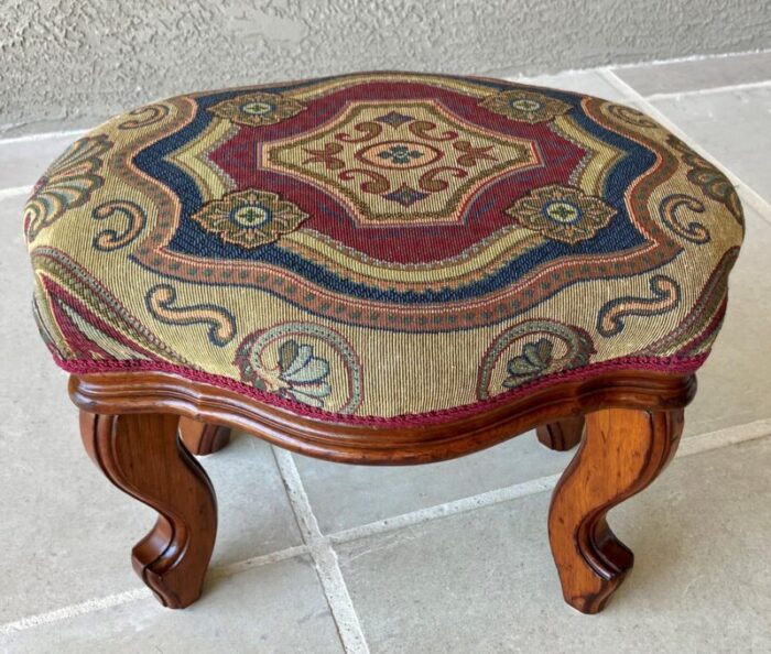 circa 1940 french provincial medallion and shells octagonal upholstered footstool 9784