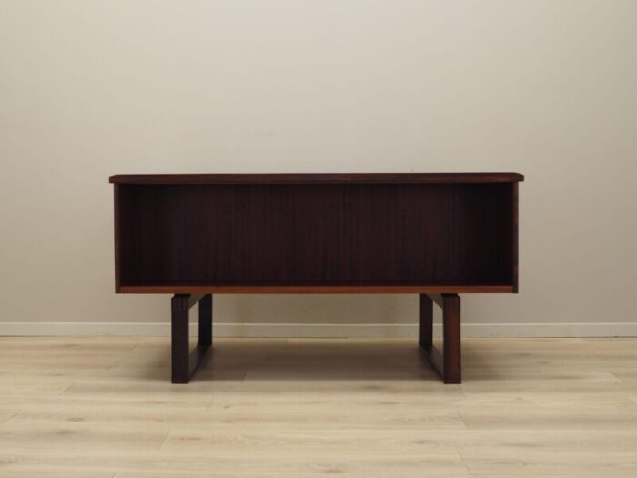 danish rosewood desk torben valeur and henning jensen for dyrlund 1960s 4784