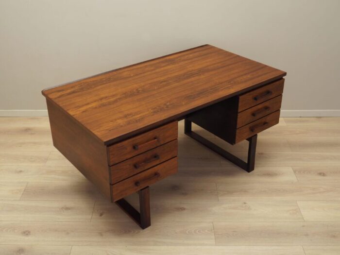 danish rosewood desk torben valeur and henning jensen for dyrlund 1960s 6220