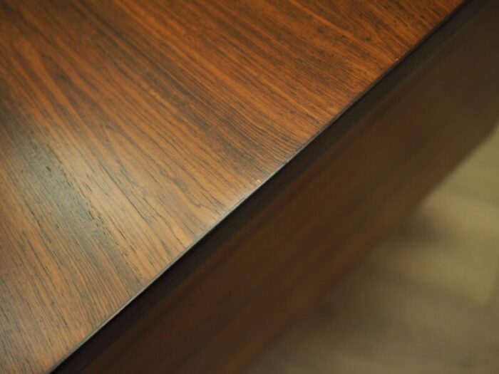 danish rosewood desk torben valeur and henning jensen for dyrlund 1960s 8319