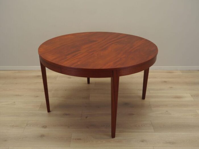 danish round mahogany table 1970s 5591