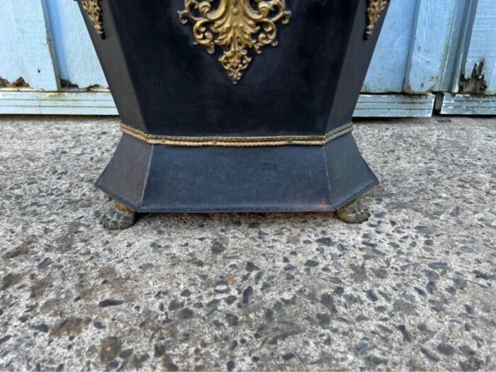 english victorian period 19th century black and gold tole coal scuttle 1134