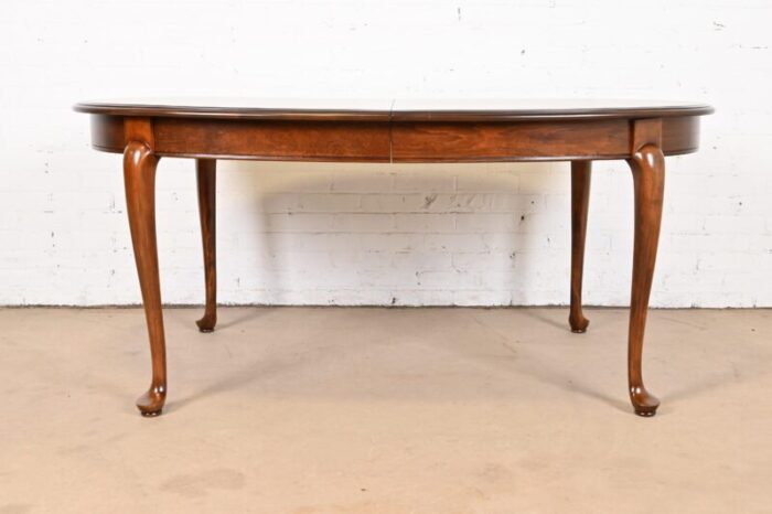 ethan allen queen anne solid cherry wood extension dining table newly refinished 2918