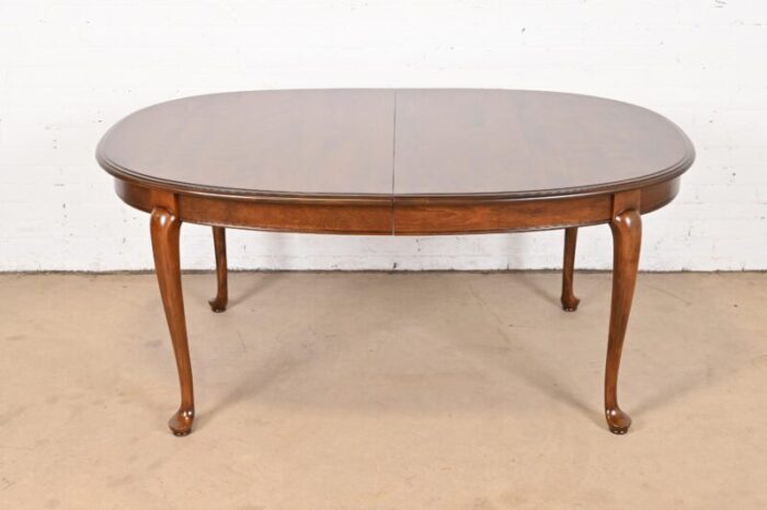 ethan allen queen anne solid cherry wood extension dining table newly refinished 7717