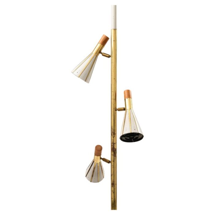 floor lamp in brass and white lacquered metal 1960s 7691