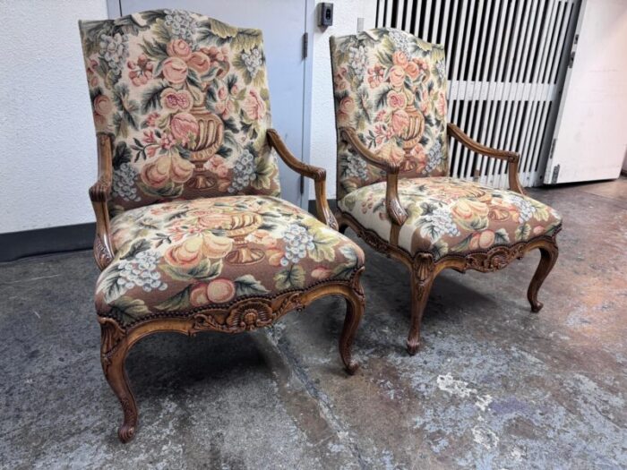 french regency louis xv style fauteuil arm chairs a pair 7226