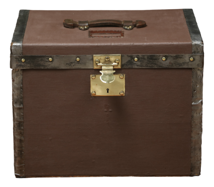 hat trunk from gautier 4432