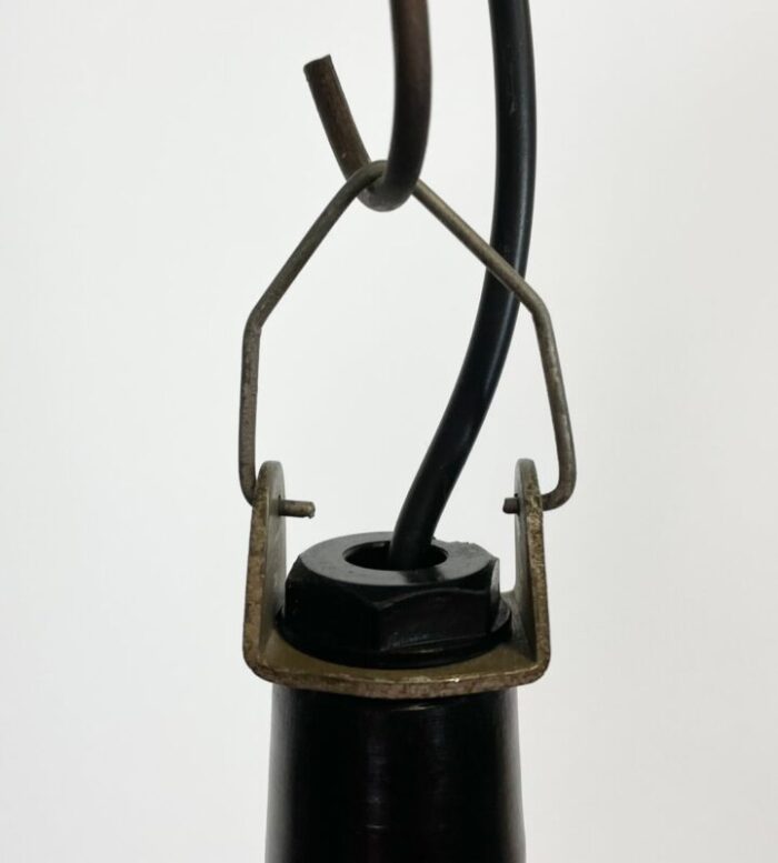 industrial bakelite hanging work lamp 1960s 4