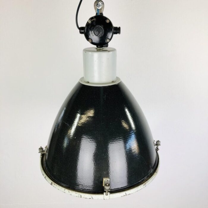 industrial factory lamp from vestec 3