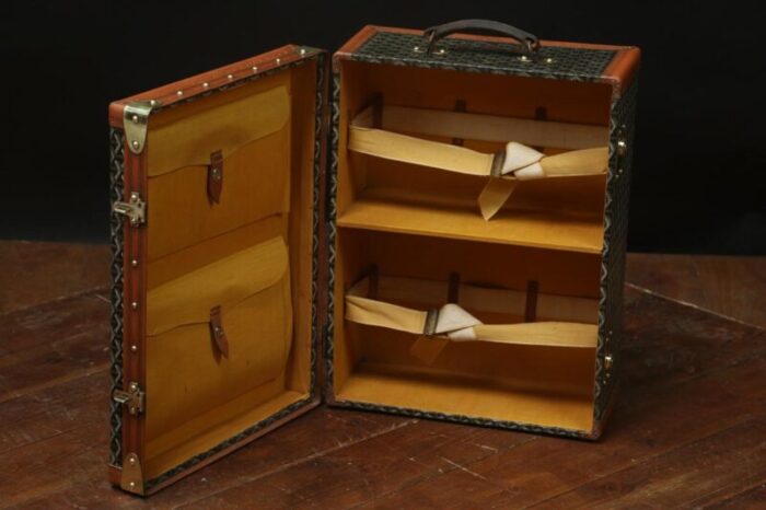 library trunk from goyard 1920s 1877