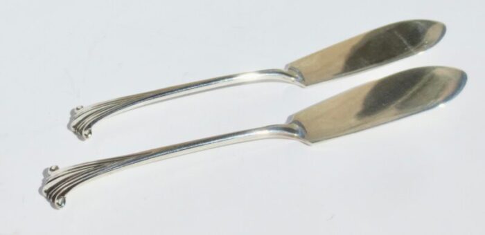 pair of sterling silver spreaders london 1895 a pair of 2 5275