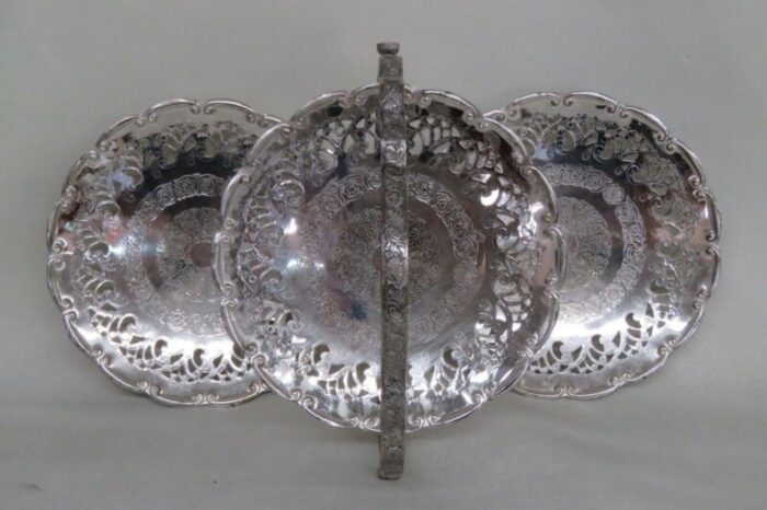 queen anne silver plated 3 tier serving tray with folding metal plates 0929