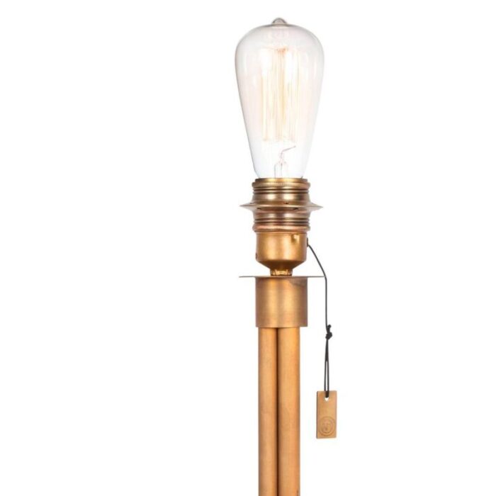 raw brass strapatz table lamp by sabina grubdeson for konsthantverk 2