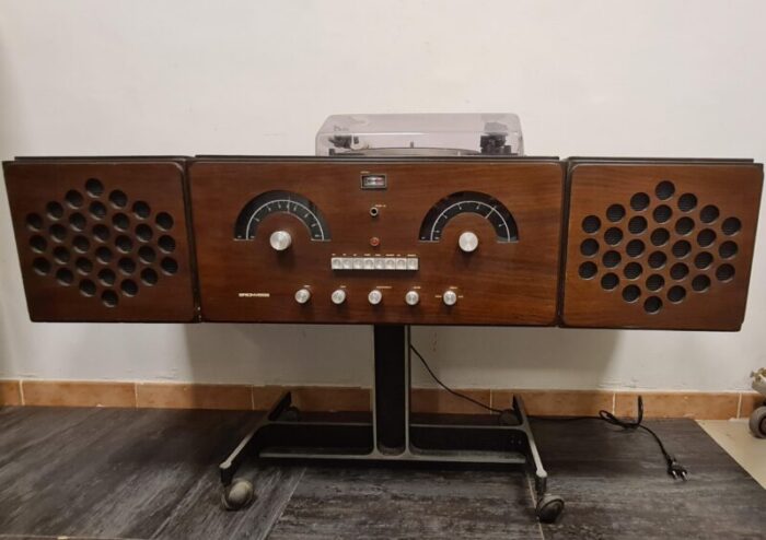 rr 126 radio phonograph by the castiglioni brothers 1965 7811