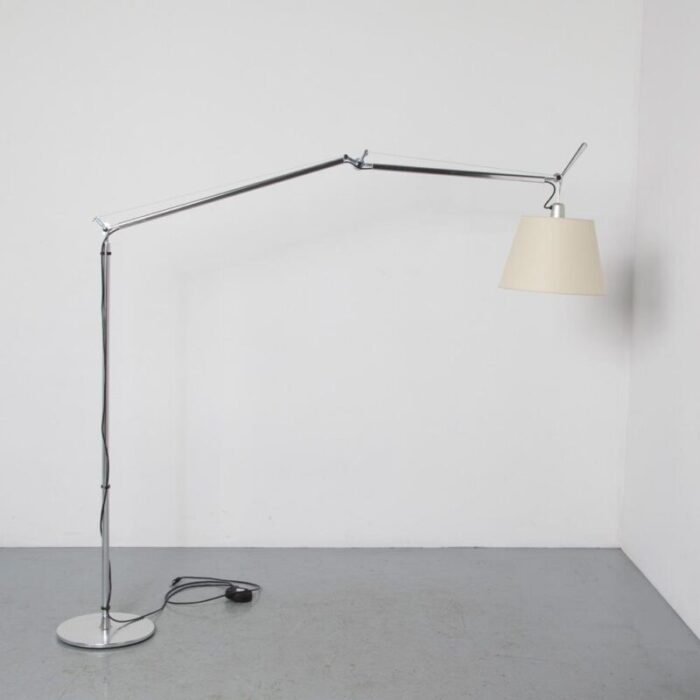 tolomeo mega floor lamp in aluminium from artemide 5