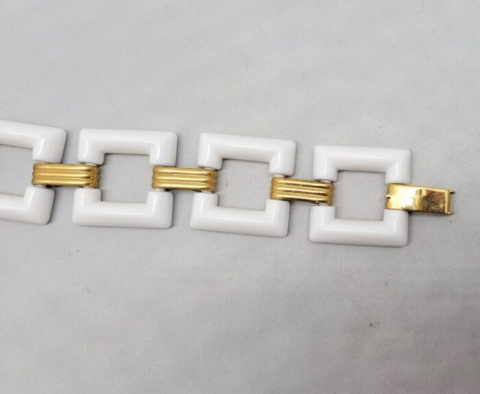 vintage 1970s signed crown trifari white resin square link bracelet 2327