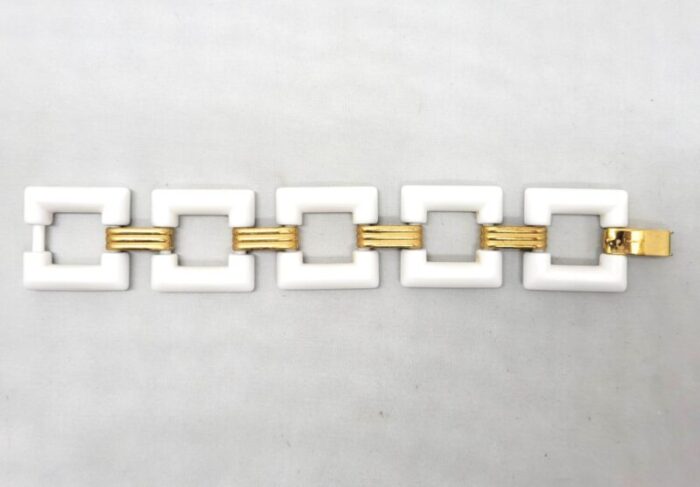 vintage 1970s signed crown trifari white resin square link bracelet 2453