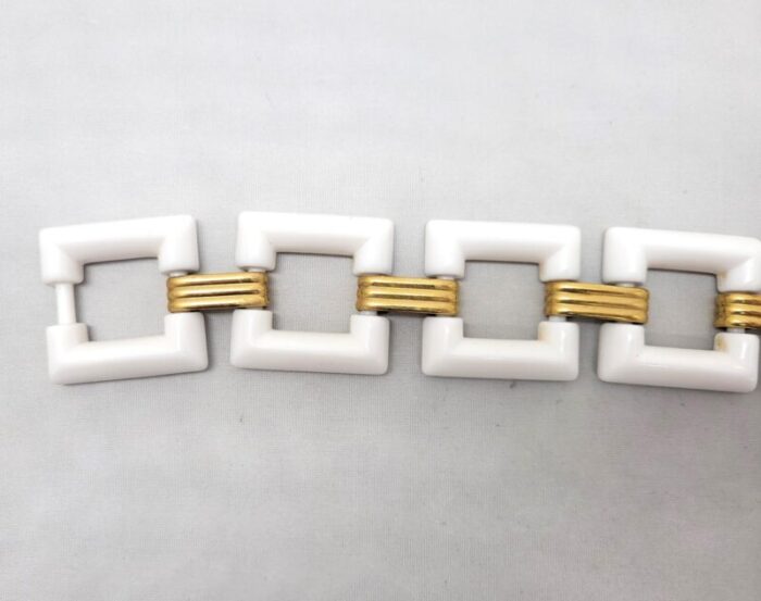 vintage 1970s signed crown trifari white resin square link bracelet 3292