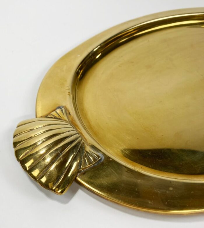 vintage brass oval shell motif handled tray 6439