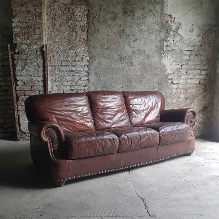 vintage chester club sofa 0277