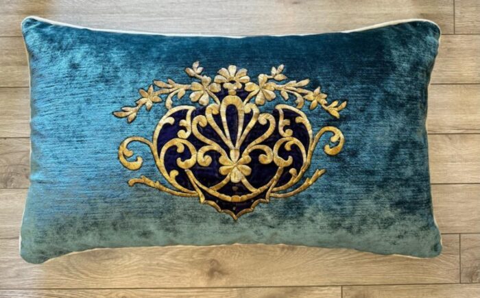 vintage early 20th century blue velvet with blue details silk hand metal gold embroidery pillows a pair 4934