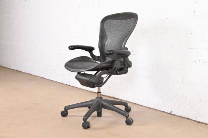 vintage herman miller tilt and swivel classic office desk aeron chair 3764