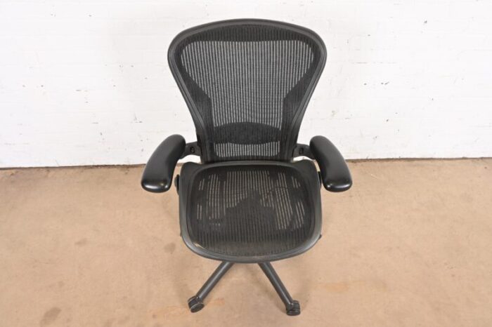 vintage herman miller tilt and swivel classic office desk aeron chair 5994