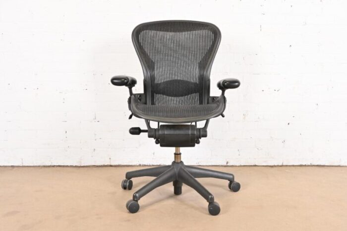 vintage herman miller tilt and swivel classic office desk aeron chair 7693