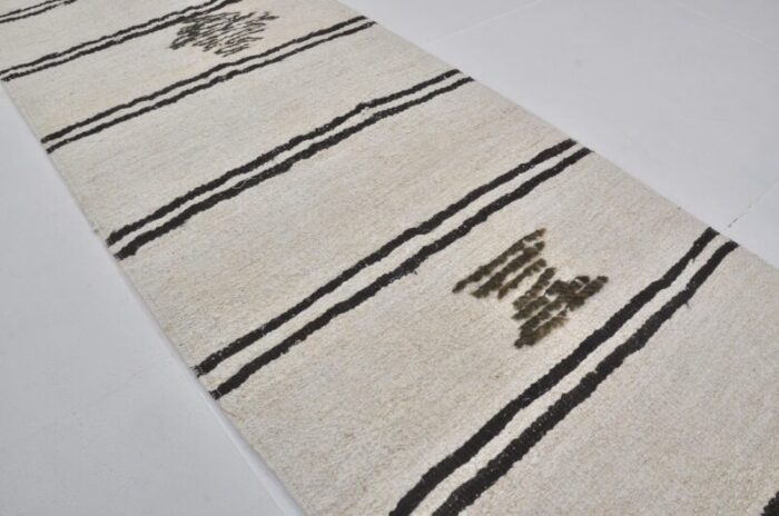 white anatolian hemp kilim rug 1960 2573