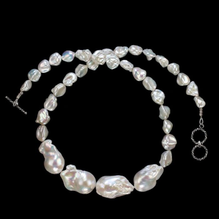 white pearl statement necklace with four front focal pearls 1233