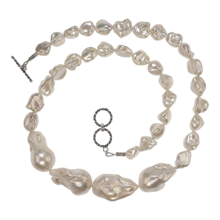 white pearl statement necklace with four front focal pearls 8851